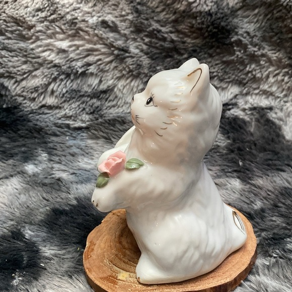 Vintage Cute Cat with Hat Porcelain Figurine - Picture 5 of 16